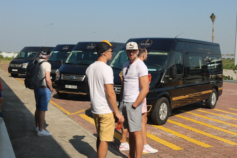 Limousine Bus Transfer